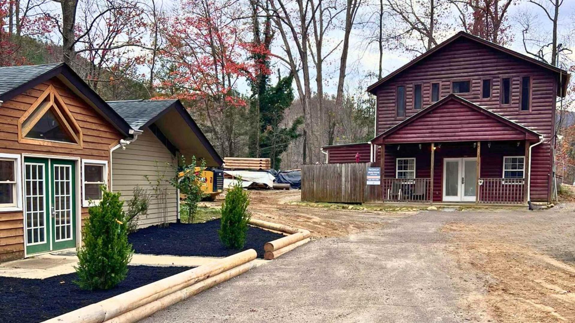 Cuddles, 1 Bedroom Studio, Walk To Downtown And Hiking Trails! Gatlinburg Eksteriør bilde